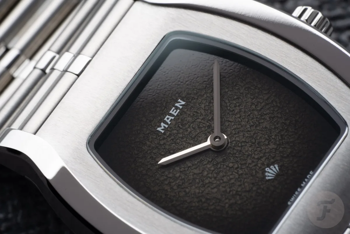 Expanding bracelet links of Maen Grand Tonneau