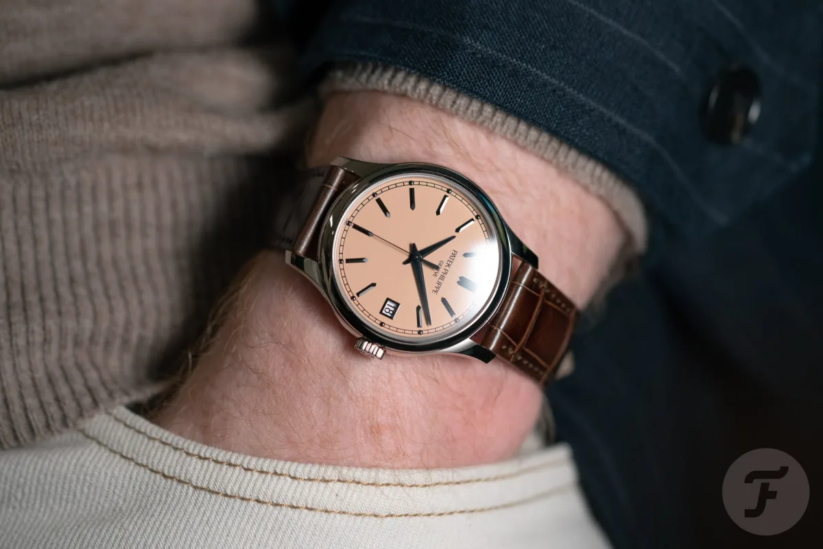 Finishing details of Patek Philippe Calatrava 5227G-015 caliber.