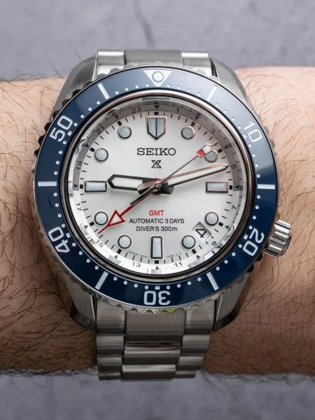 Seiko Prospex 1968 Heritage Diver’s GMT watch face and bezel