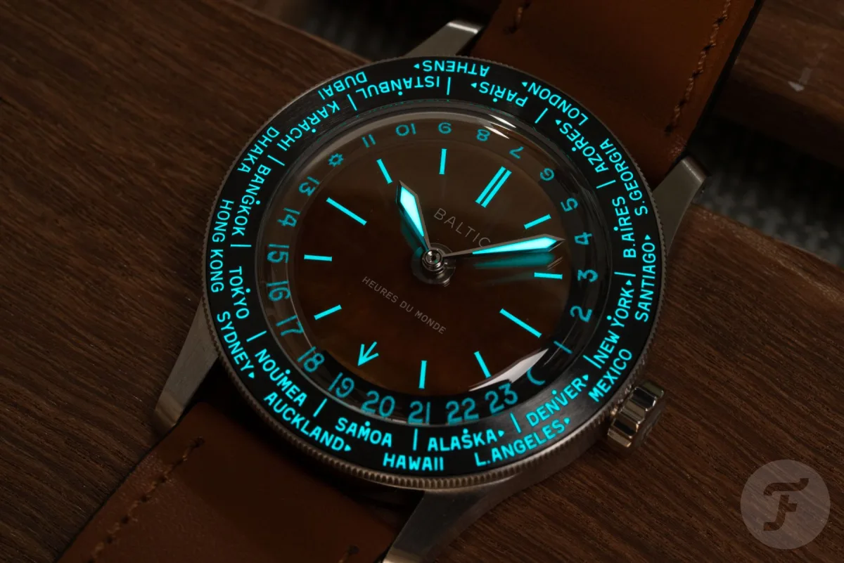 Baltic Heures du Monde bezel with city names