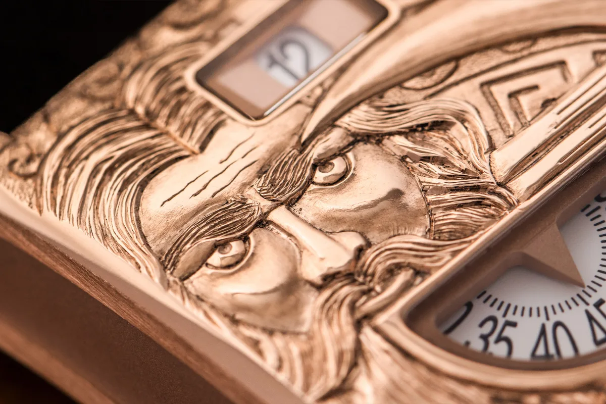 Detailed engraving on the Neo Digiteur Chronos case