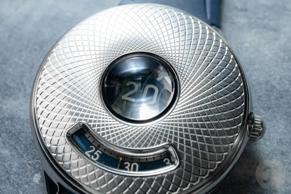 Czapek Time Jumper showing the hour indicator under the lens