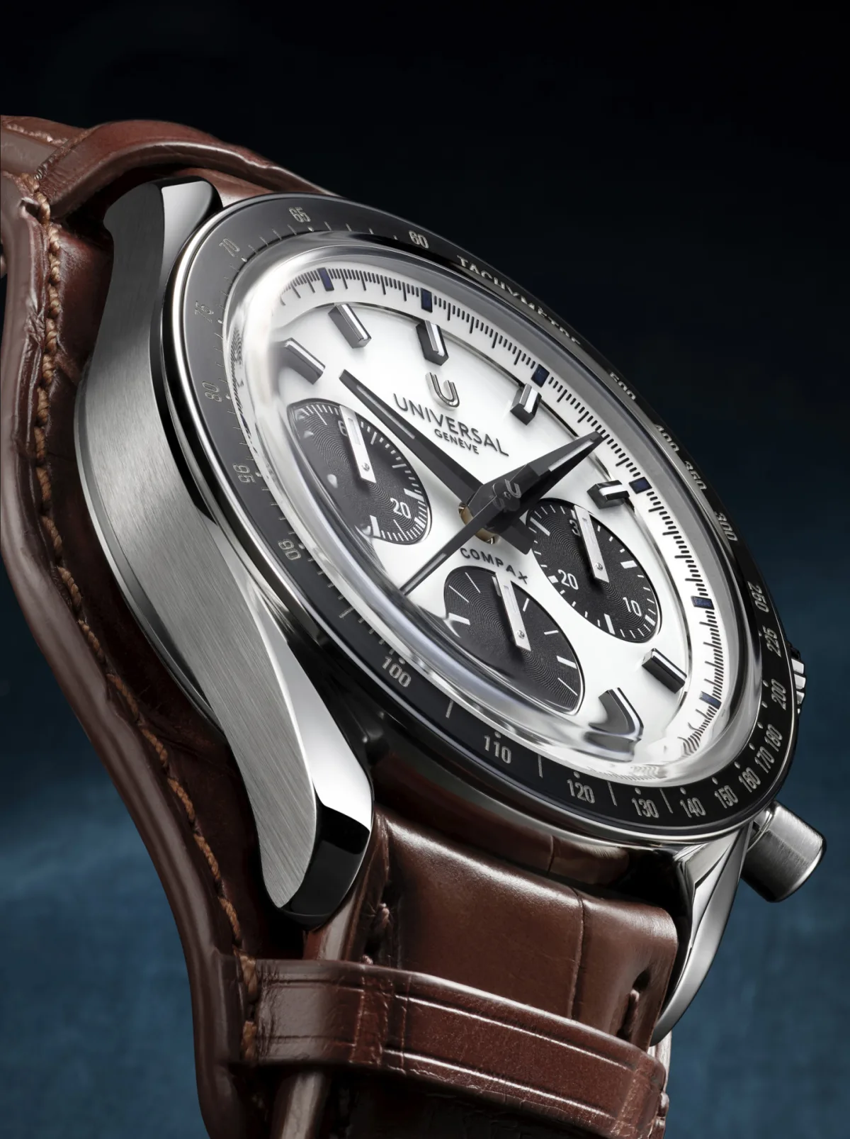 Universal Genève Compax series with vintage style