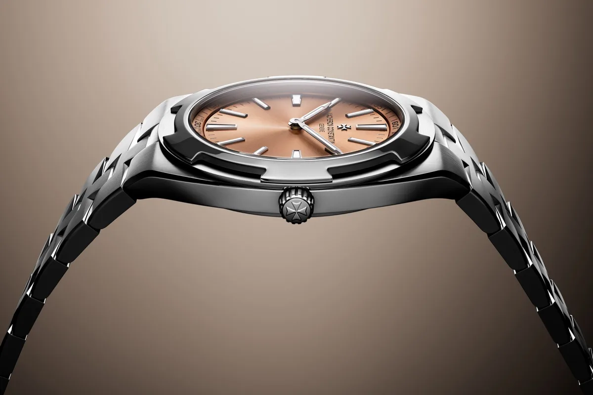 Movement of Patek Philippe Nautilus 5610