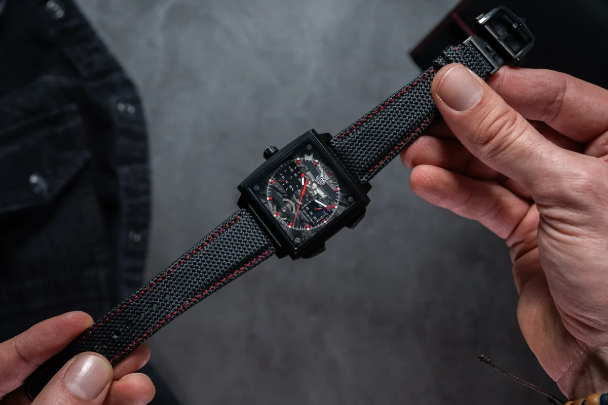 Textured rubber strap of Monaco Evergraph