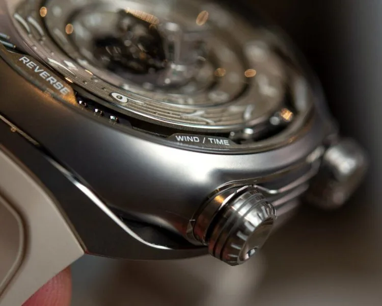 Crown of the Vanguart Black Hole watch dubbed 'mechanical joystick'