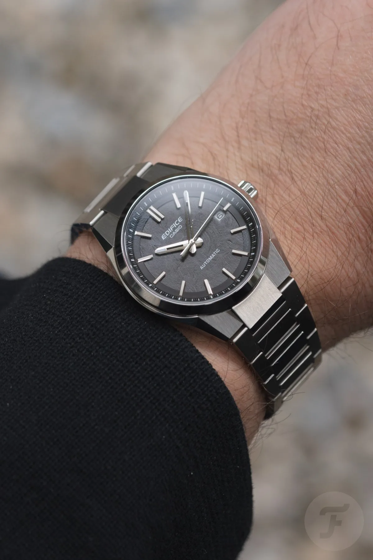 Casio Edifice EFK-110 bracelet clasp