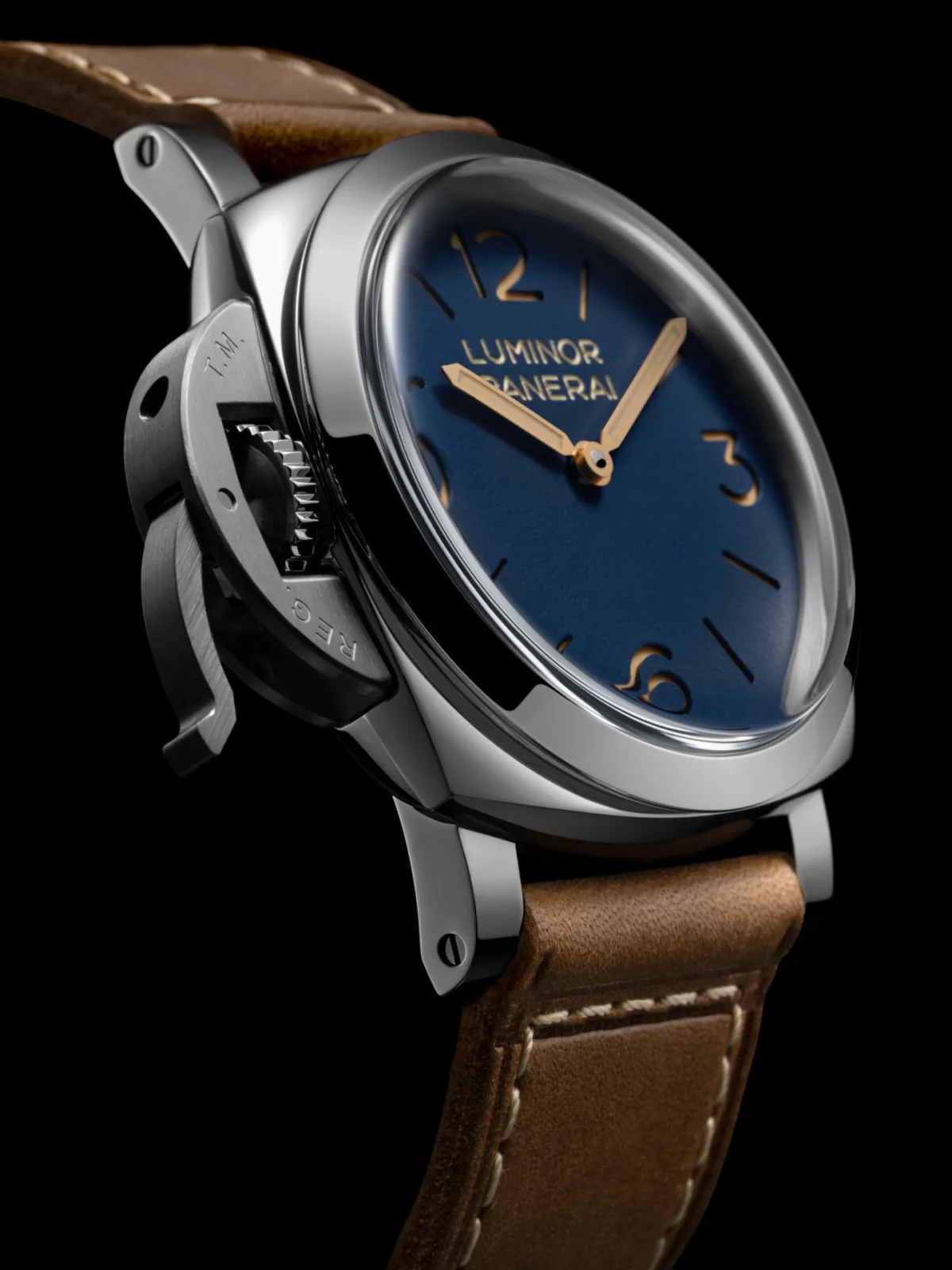 Panerai Luminor Destro PAM01732 with blue dial