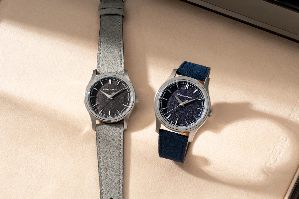 Chamfered case edges of Classico watch