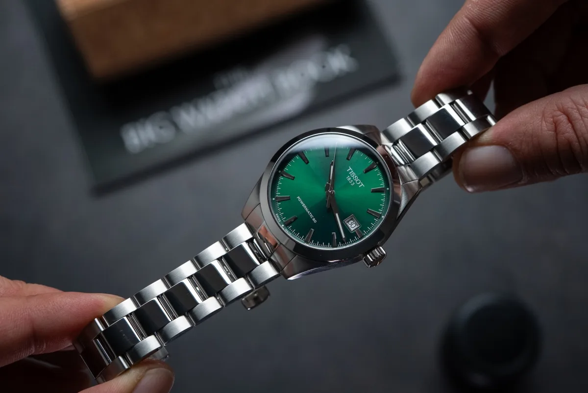 Three-link stainless steel bracelet of Tissot Gentleman 38mm