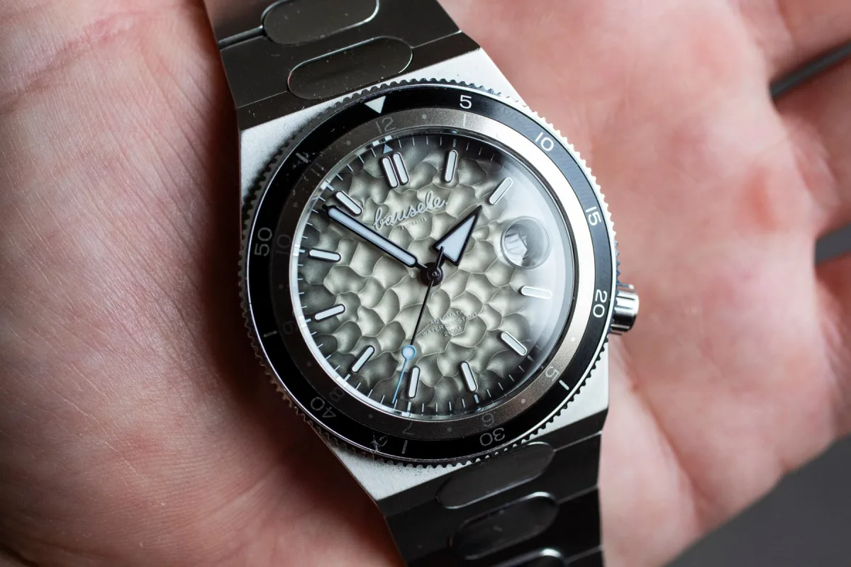 Bausele Elemental watch with integrated bracelet