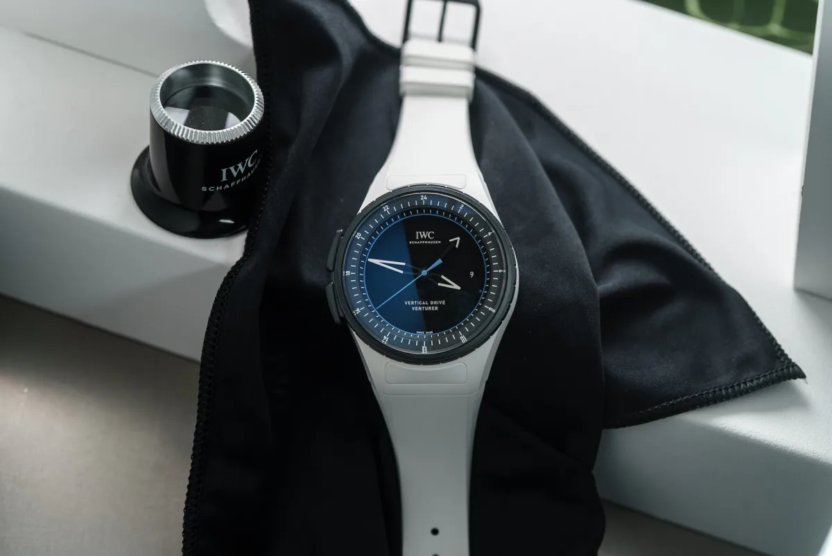 White rubber strap of the IWC Pilot’s Venturer Vertical Drive