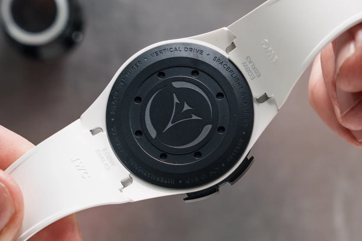 GMT function display on IWC Pilot’s Venturer Vertical Drive