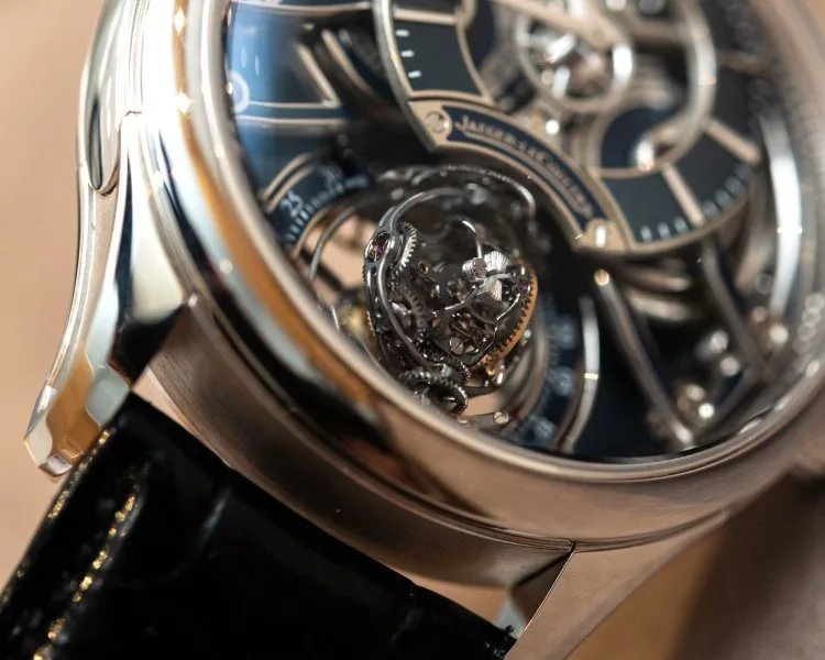 Three-axis tourbillon design
