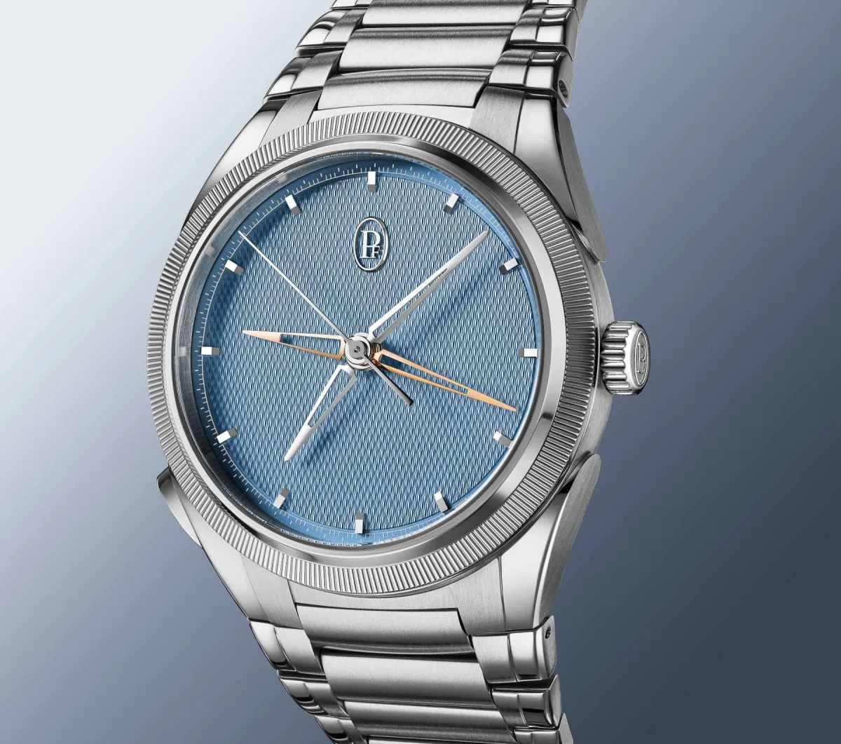 Chronographe Mystérieux side view showing button