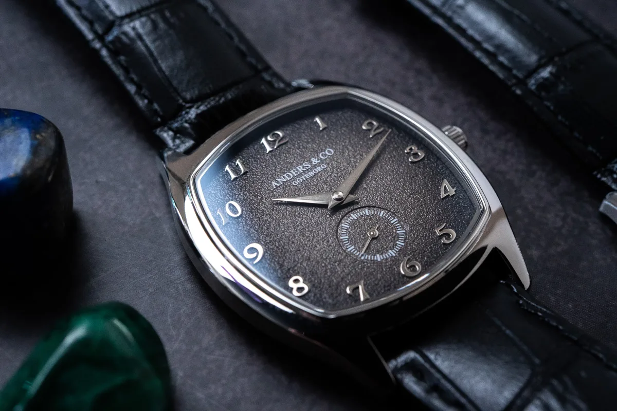 Anders & Co AC2 Volcán Manual Wind watch case