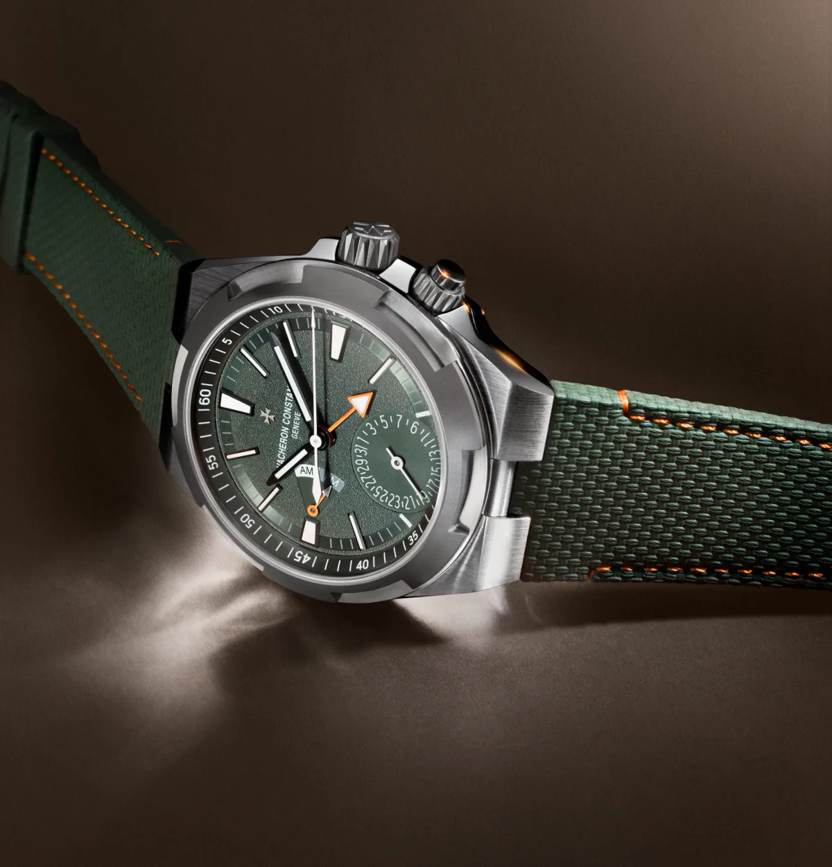 Automatic movement in Overseas Dual Time