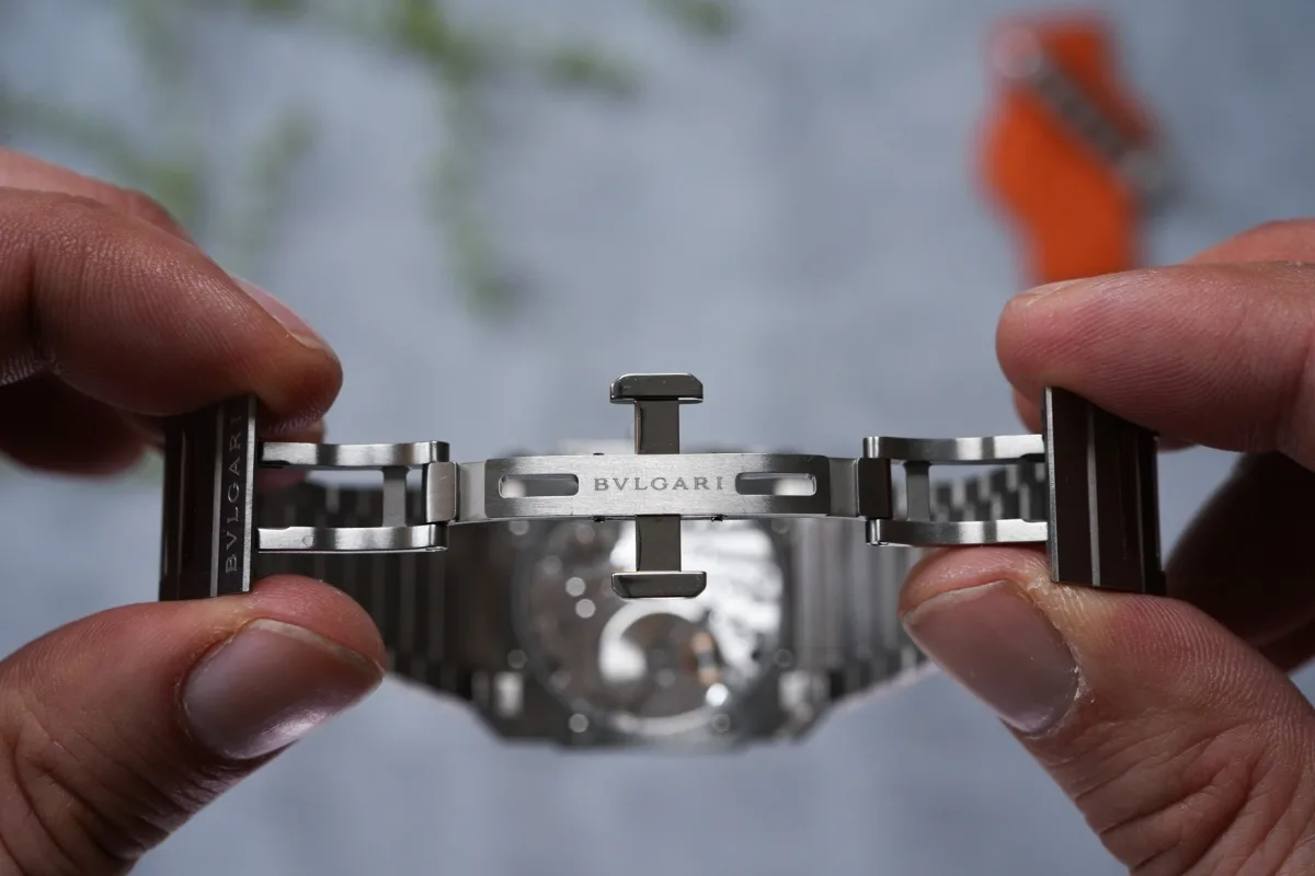 Bulgari Octo Finissimo 37 polished and matte titanium bracelet