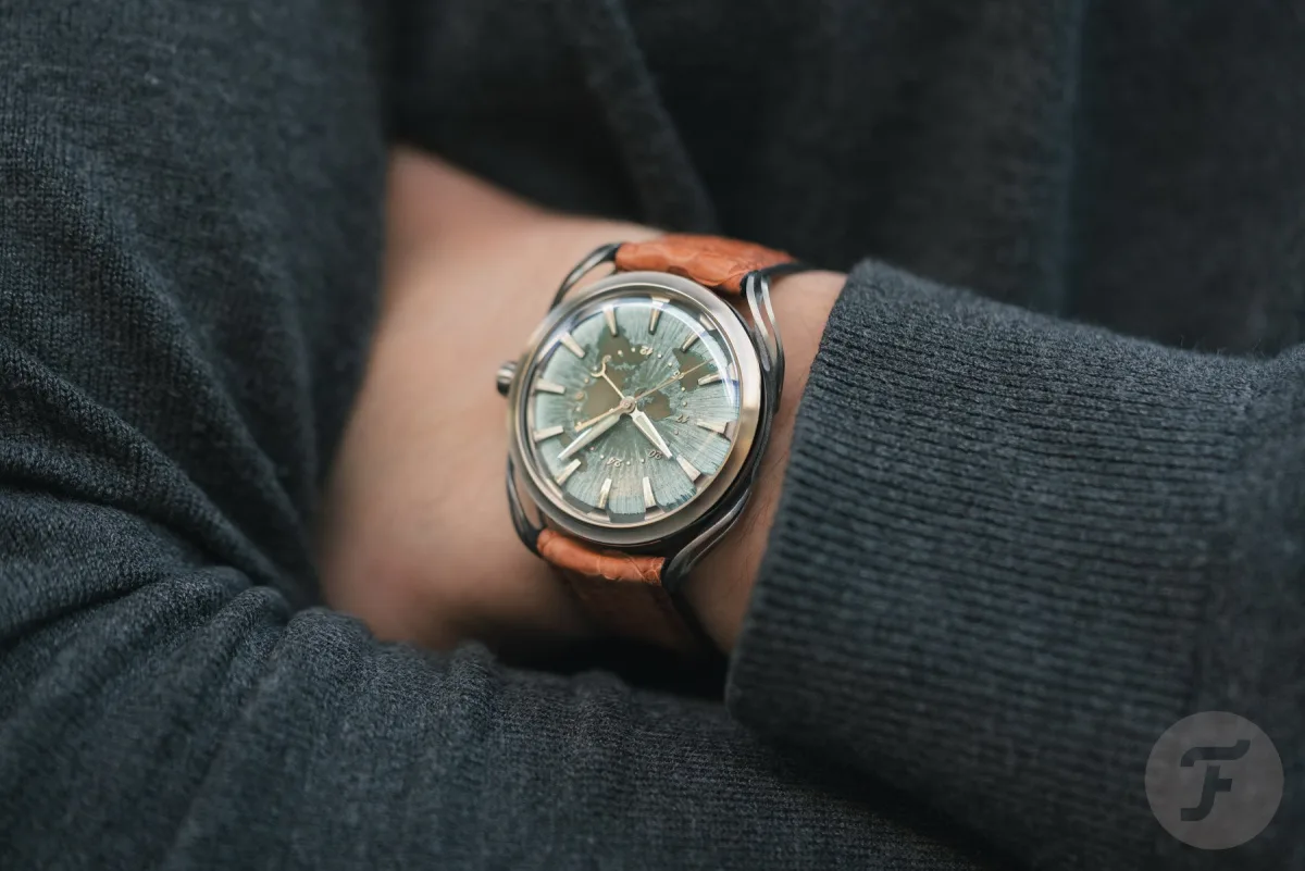 Holthinrichs Lab Series 1.GMT detailing with map design