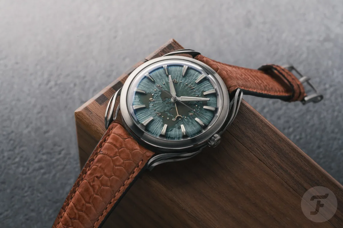 Holthinrichs Lab Series 1.S back view with patinated rotor