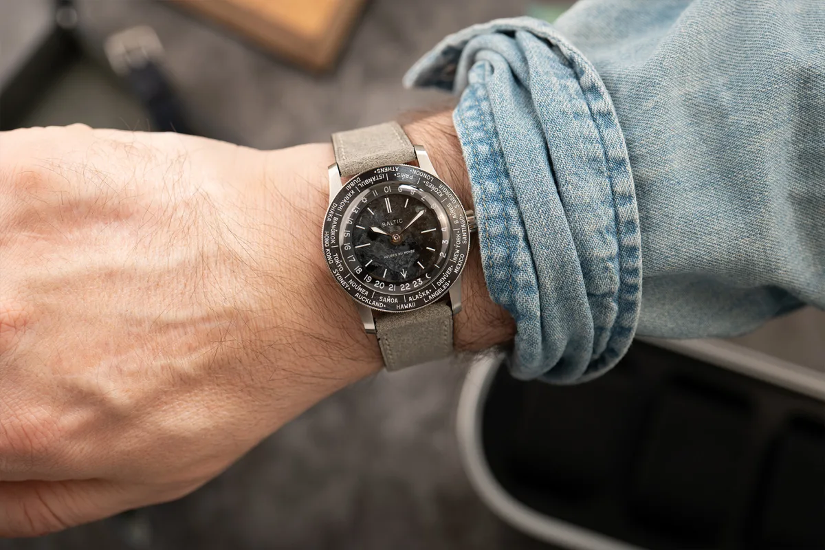 Baltic Heures du Monde case back and drilled lugs