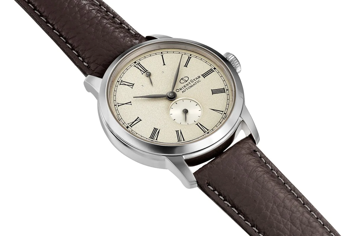 Orient Star M45 F7 Small Second black leather strap and clasp