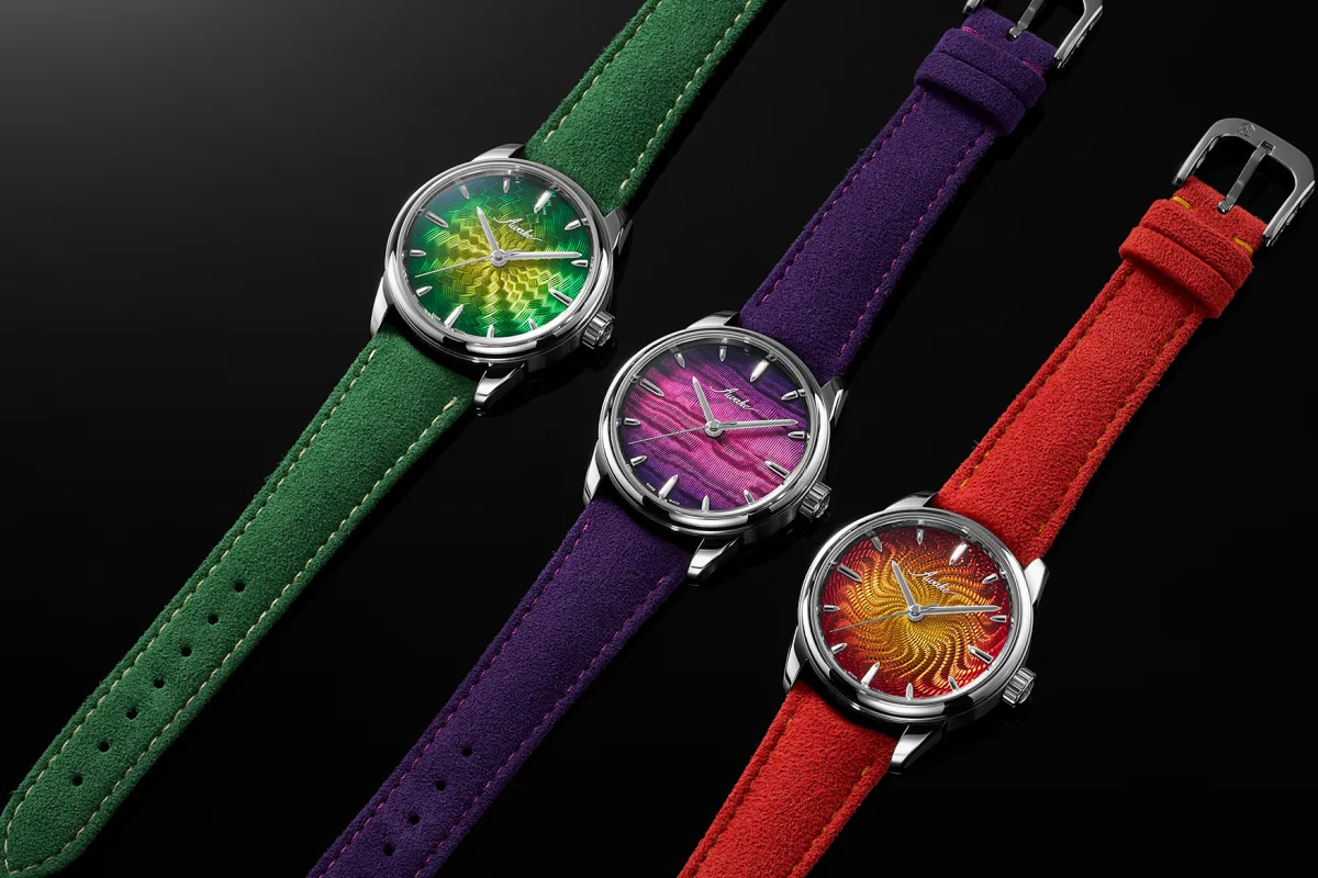 Awake Sơn Mài Guilloché Main thinner bezel and polished stainless steel case