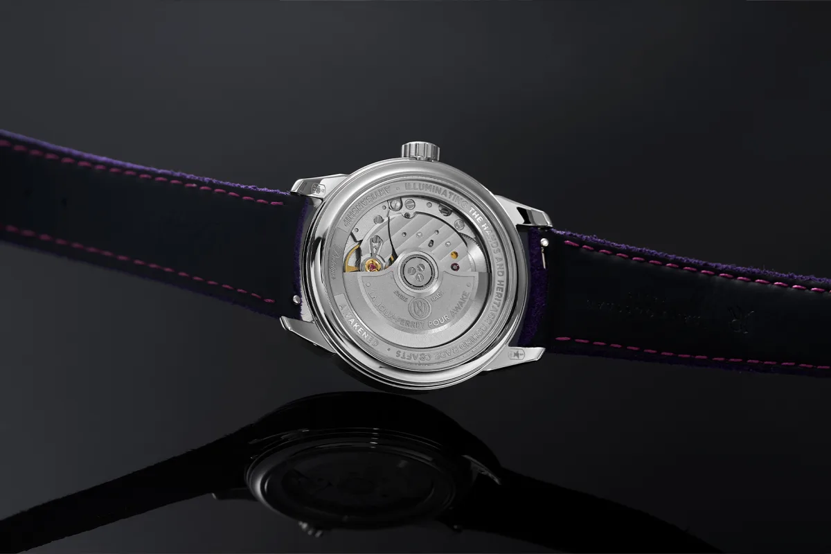 Awake Sơn Mài Guilloché Main movement La Joux-Perret G101 with engraved rotor