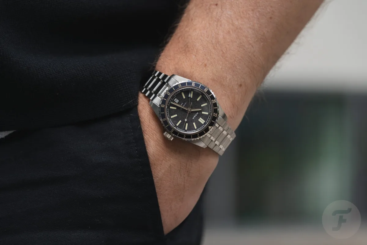 Sellita SW330-2 movement in Maen Hudson GMT MKII