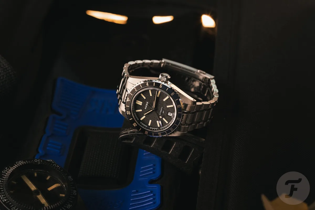 Maen Hudson GMT MKII black and blue bezel