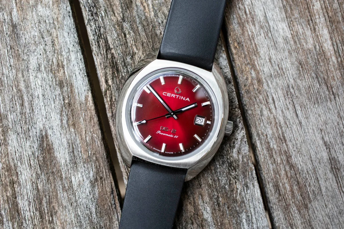 Seiko 5 Sports SNZG11, SNZG13 and SNZG15 with automatic movement.