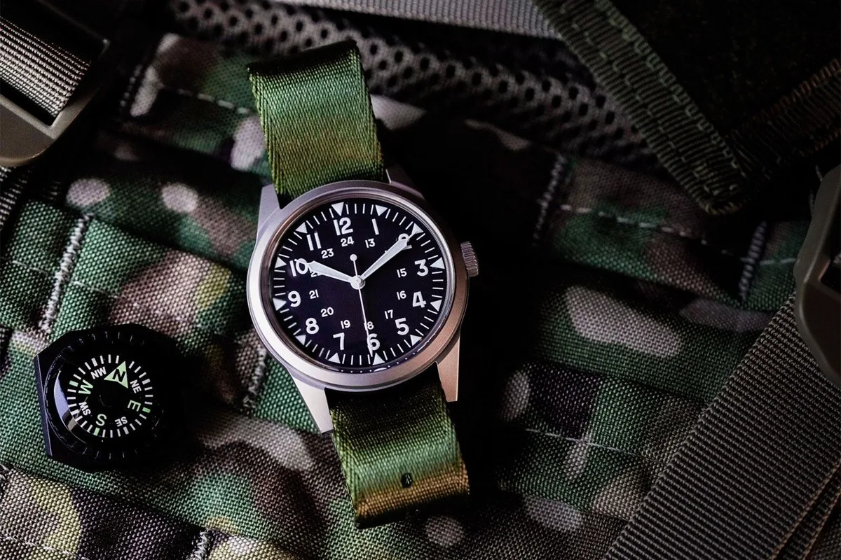 Citizen Tsuyosa 37's stainless steel case and automatic movement.