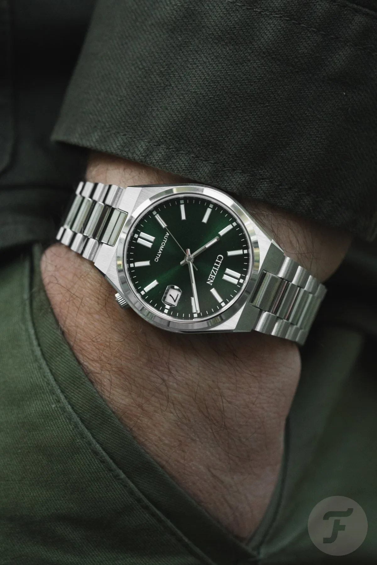 Forstner Pilot's stainless steel case with Swiss movement.