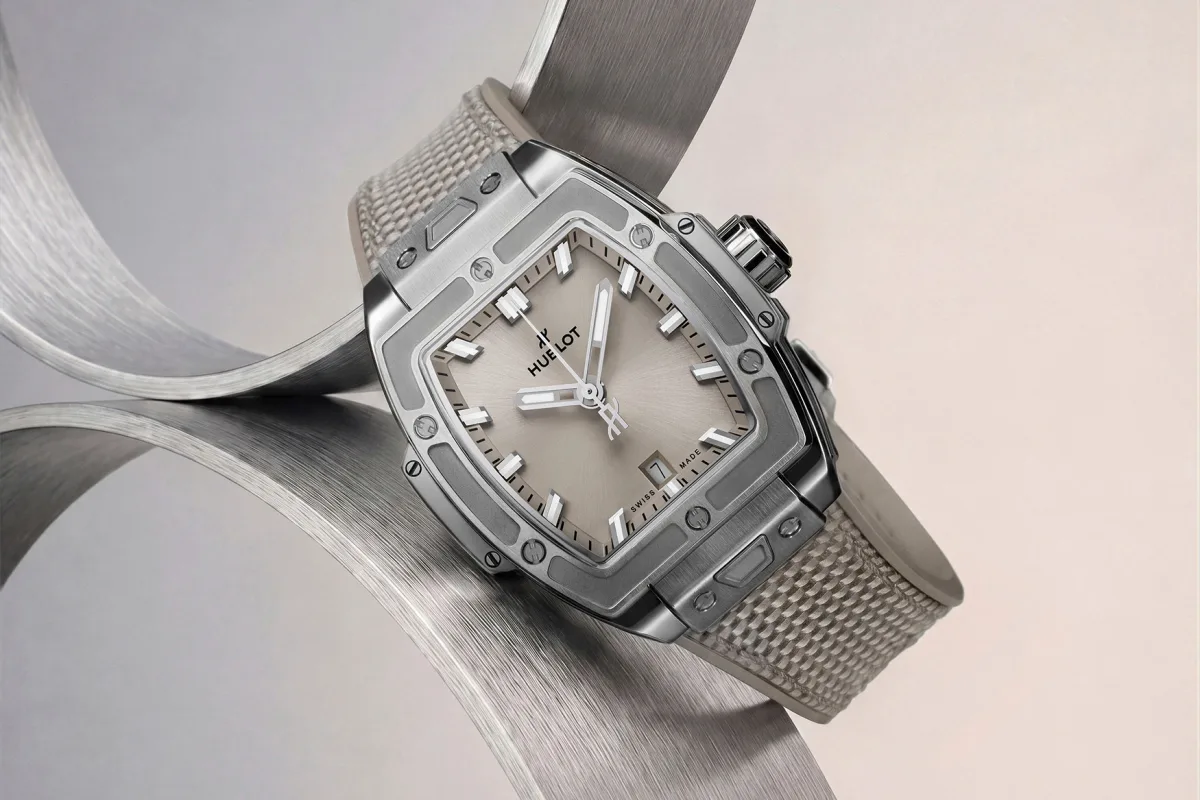 Hublot Spirit of Big Bang Essentials Taupe 32mm watch front view
