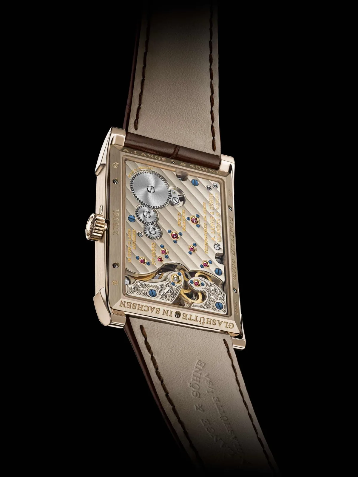 Honeygold alloy case detail