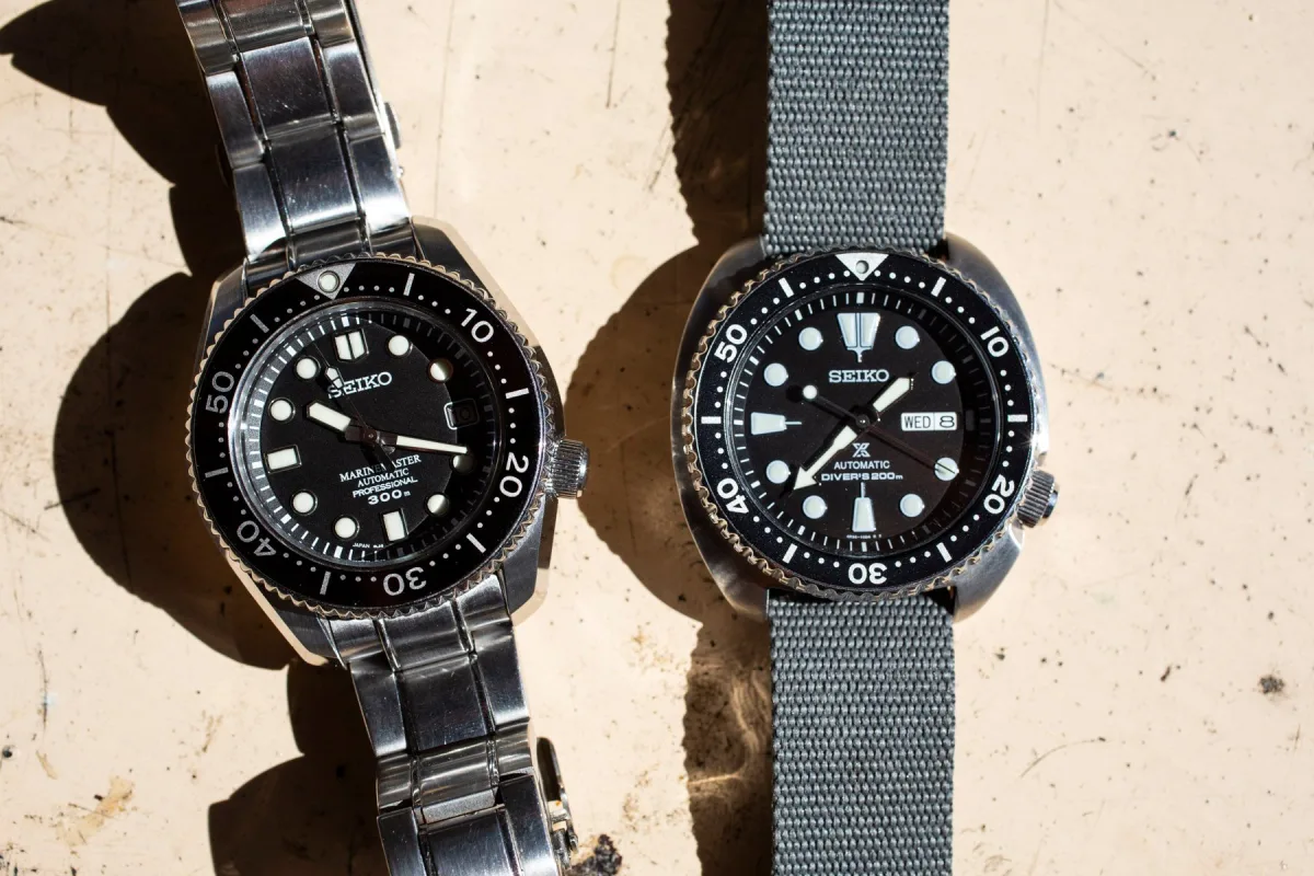 Detailed view of Seiko Marinemaster SBDX001 bracelet
