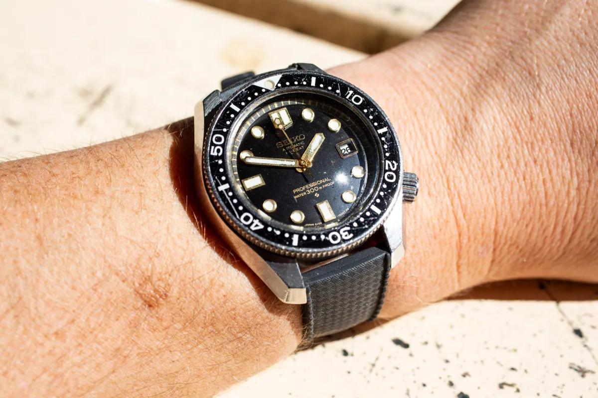Seiko Marinemaster SBDX001 dial with Lumibrite markers