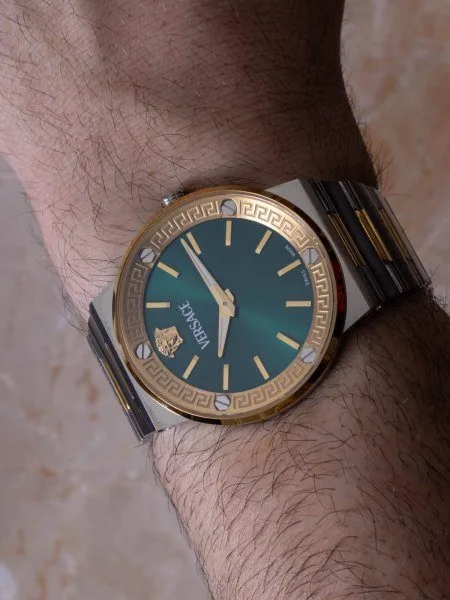 Versace Greca Logo Aero with Swiss quartz movement