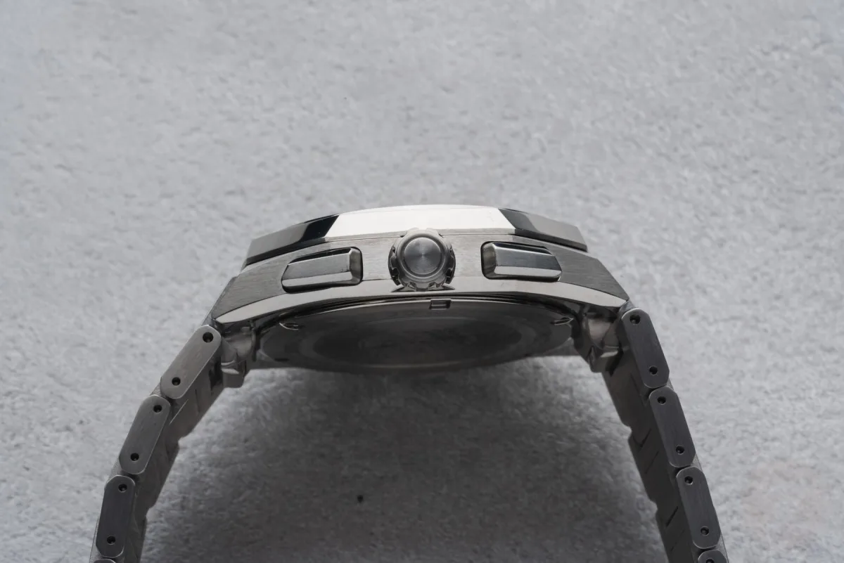 Seiko Astron GPS Solar Dual-Time 5X63 caliber details