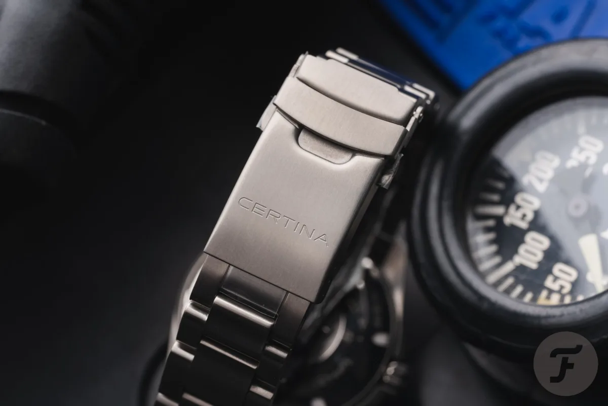 Dial of Certina DS Action Diver 38mm Titanium with blue indices