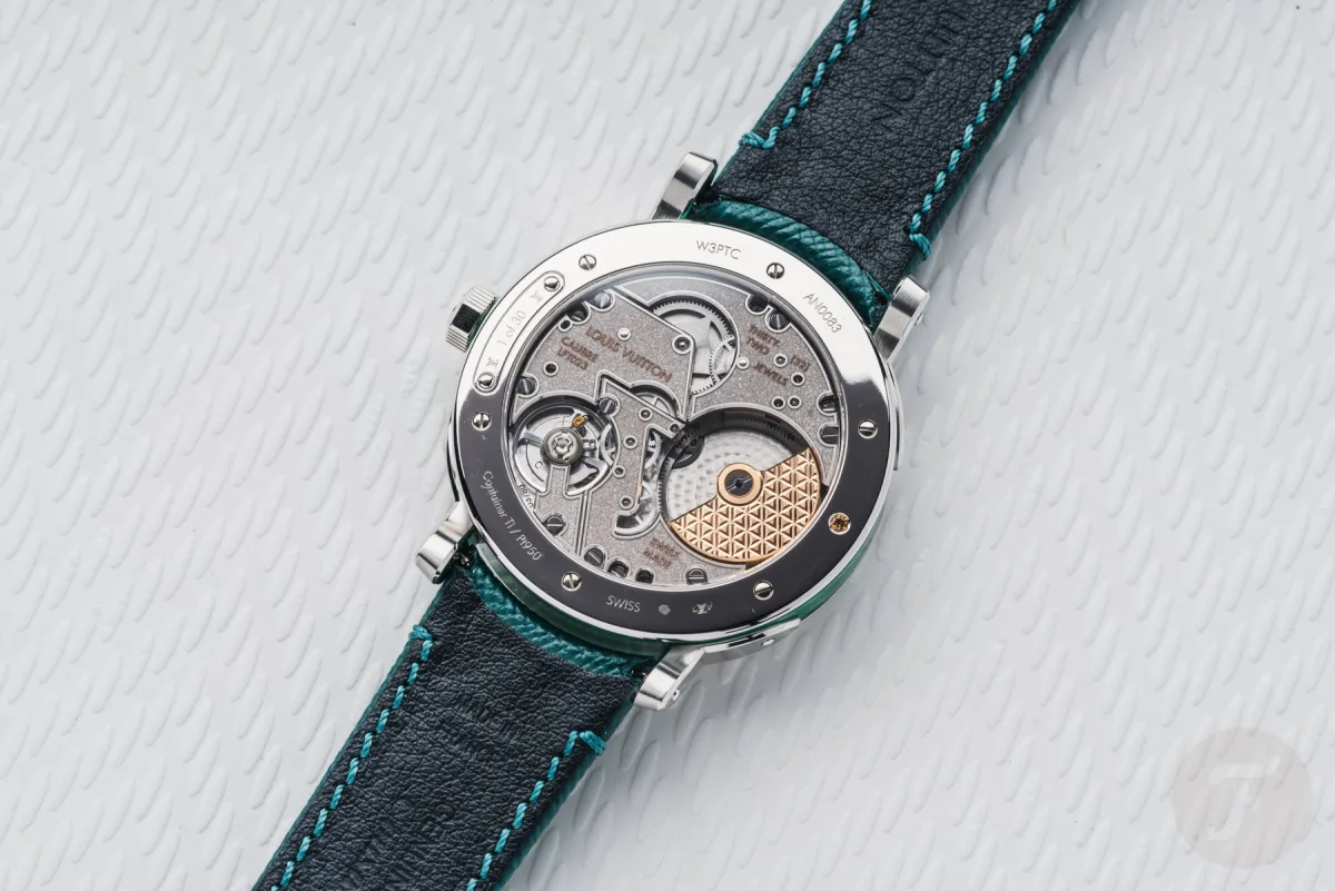 Rear view of Louis Vuitton Escale Malachite watch