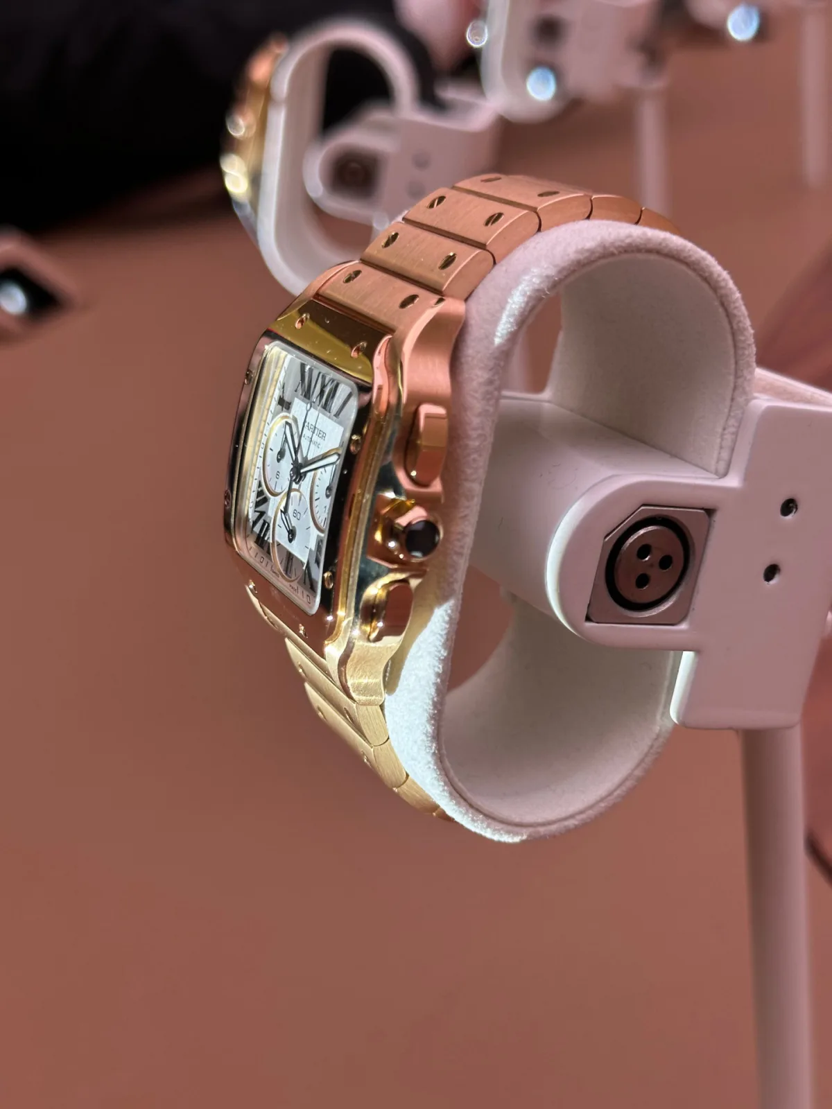Caliber 1904-CH MC automatic movement in Cartier Santos
