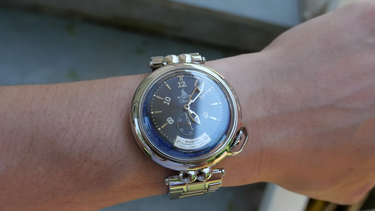 Acizem Enygmah watch showcasing its unique design.