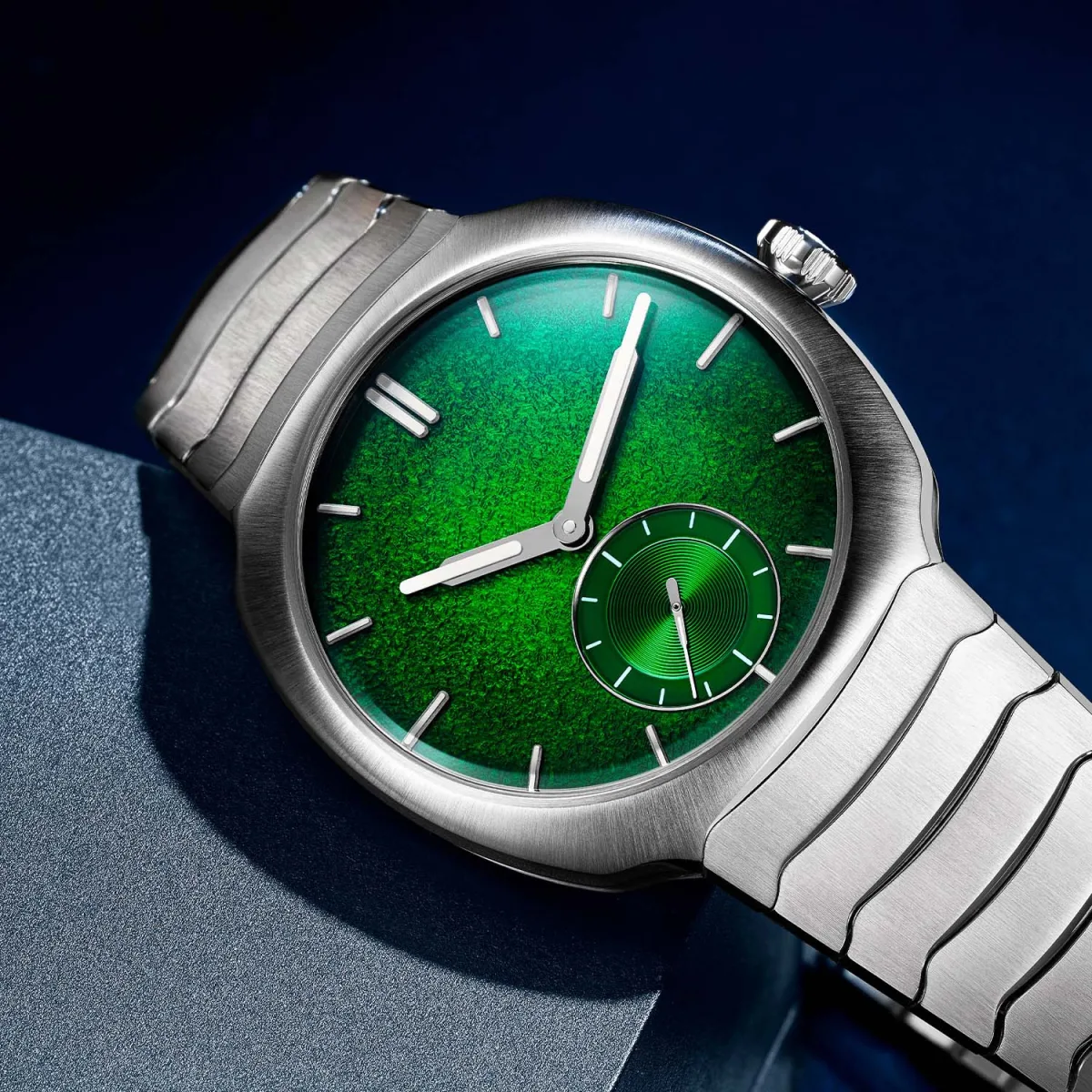 H. Moser & Cie Streamliner Small Seconds Lime Green
