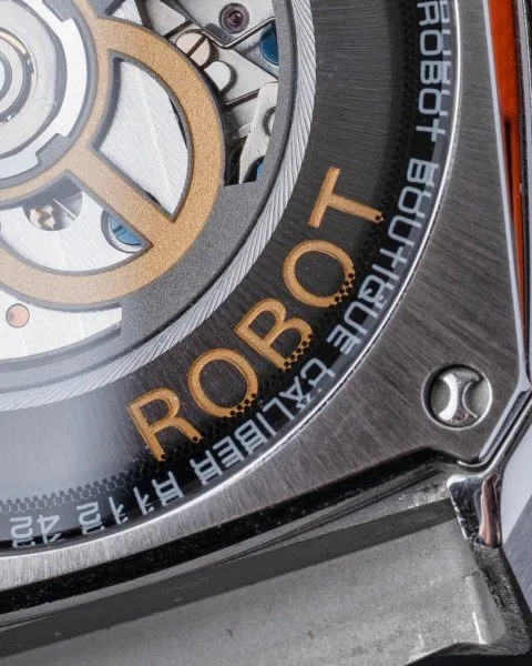 Column wheel and movement finish of the Robot Robotic One