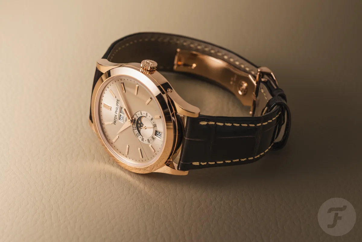 Patek Philippe Calatrava Ref. 5396R-016 dial layout