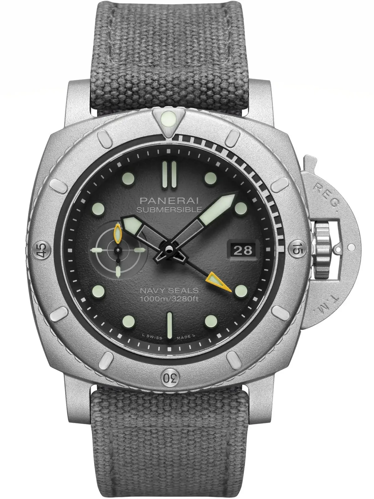 Automatic caliber P.9010/GMT inside Panerai