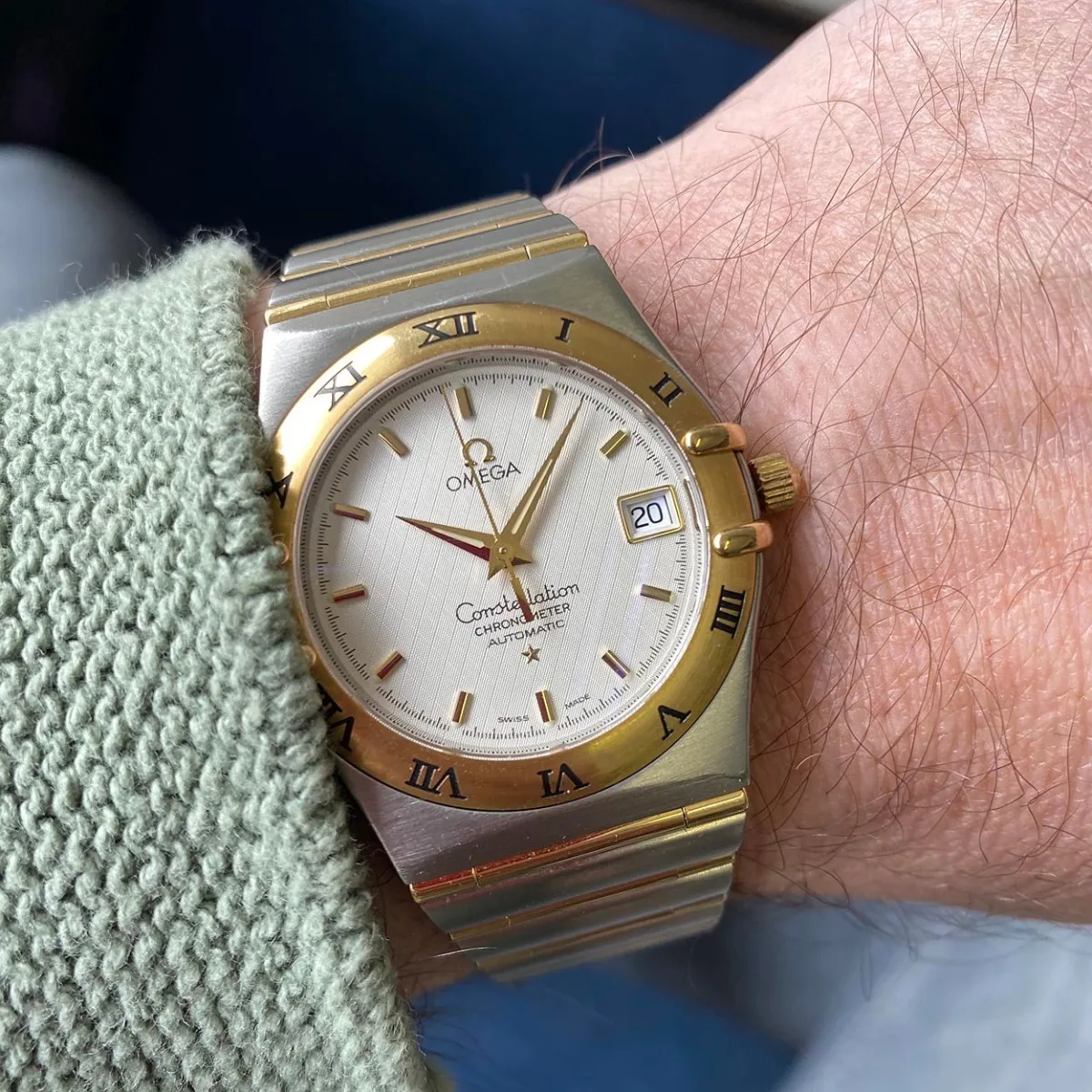 Checking Omega Constellation ’95 watch links