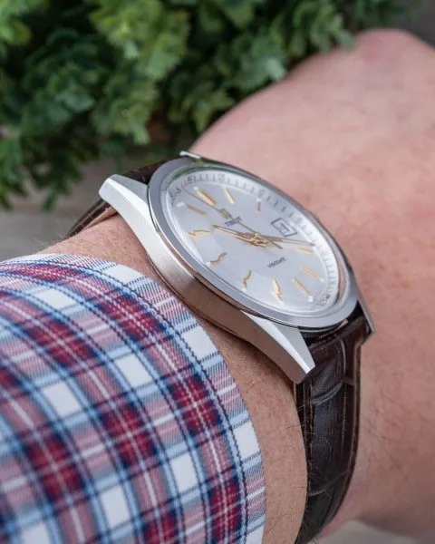 Leather strap of Tissot Visodate with silver dial