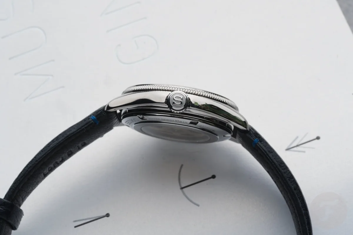 Transparent case back of Seiko Presage HCC004